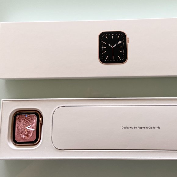 Apple Watch Serie6 40mm (GPS+ CELLULAR) Rose Gold Aluminum Case-Original Box - Picture 5 of 15